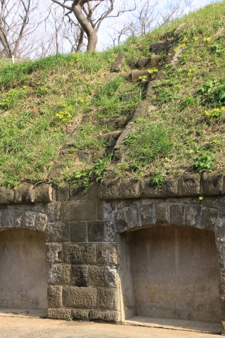 日本最大のドーム型砲台    門崎砲台   ２日間限定   砲台印 御城印 令和最初のプチ旅行。九州最東端へ。丹賀砲台跡と鶴御崎灯台へ